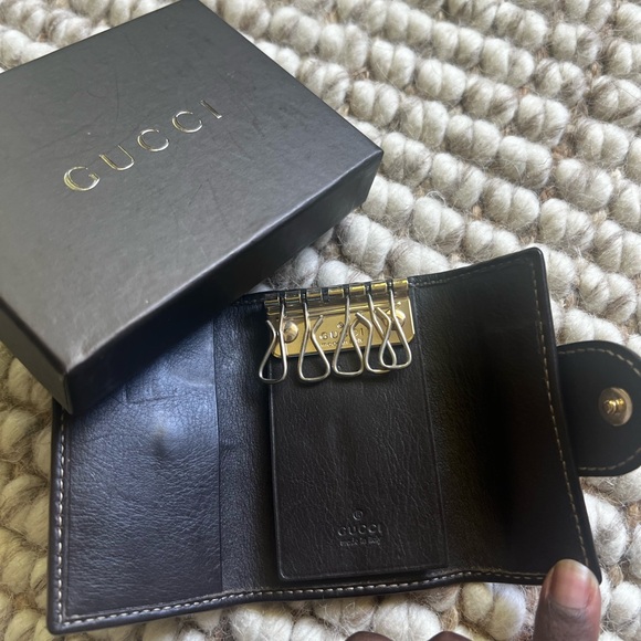 Gucci keychain wallet with box! - Picture 4 of 9